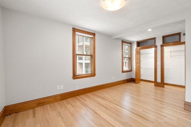 Building Photo - 75 Ferrin St