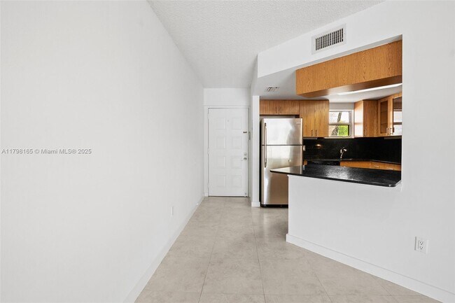 Building Photo - 8373 Lake Dr