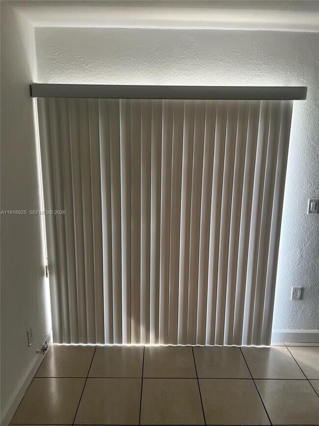 Building Photo - 1990 W 56th St