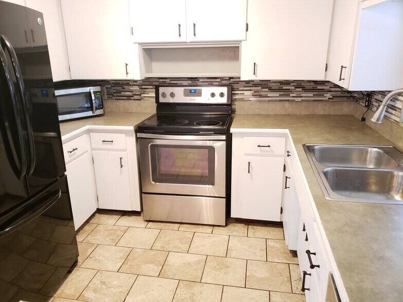 Building Photo - 939 E Bella Vista St