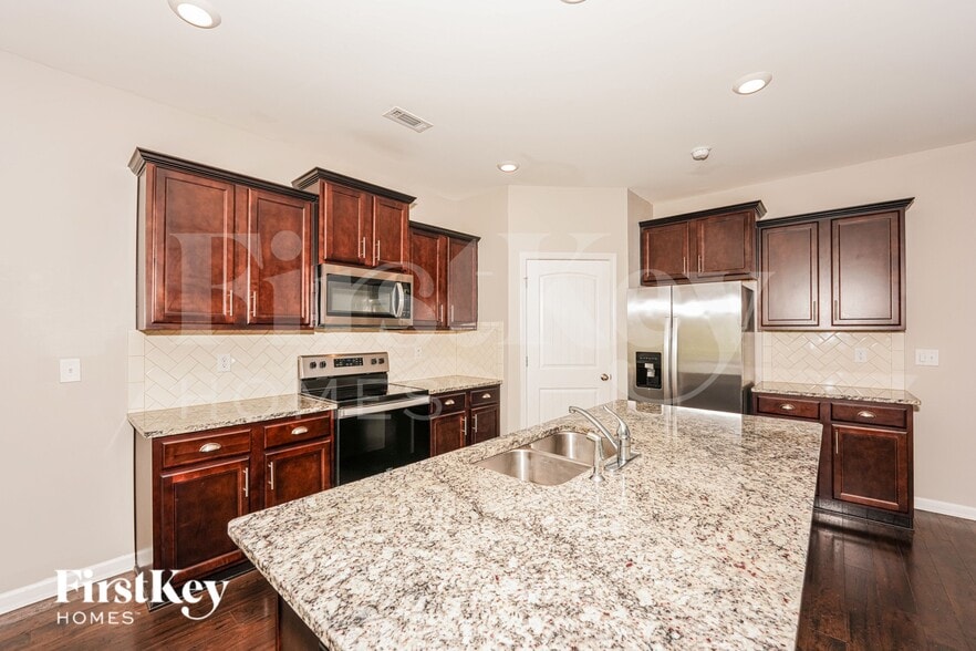 Building Photo - 1024 Wood Duck Way
