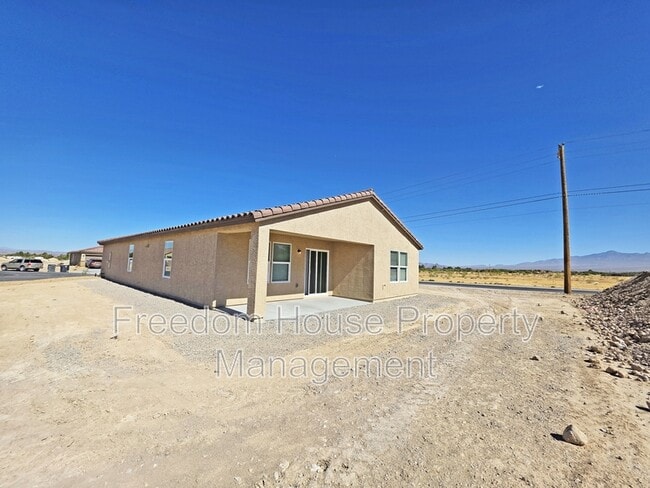 Building Photo - 660 Huyana Wind Dr