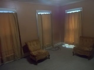 Frontroom SE corner - 922 E Main St