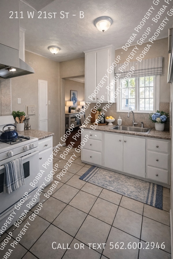 Building Photo - 211 W 21st St