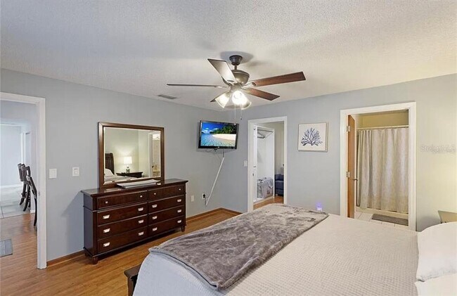 Building Photo - 7316 Caladesia Dr