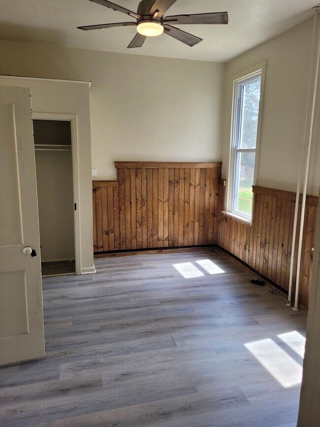 Building Photo - 223 Main Street