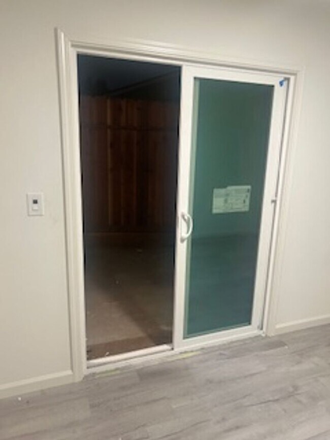 Building Photo - 3912 Amigo Dr