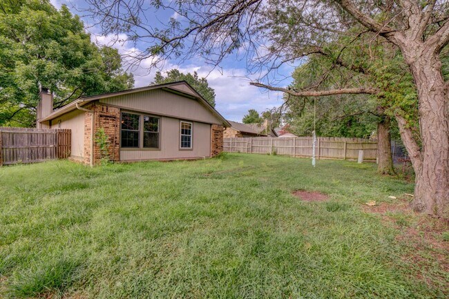 Building Photo - Fantastic Broken Arrow property now up for rent