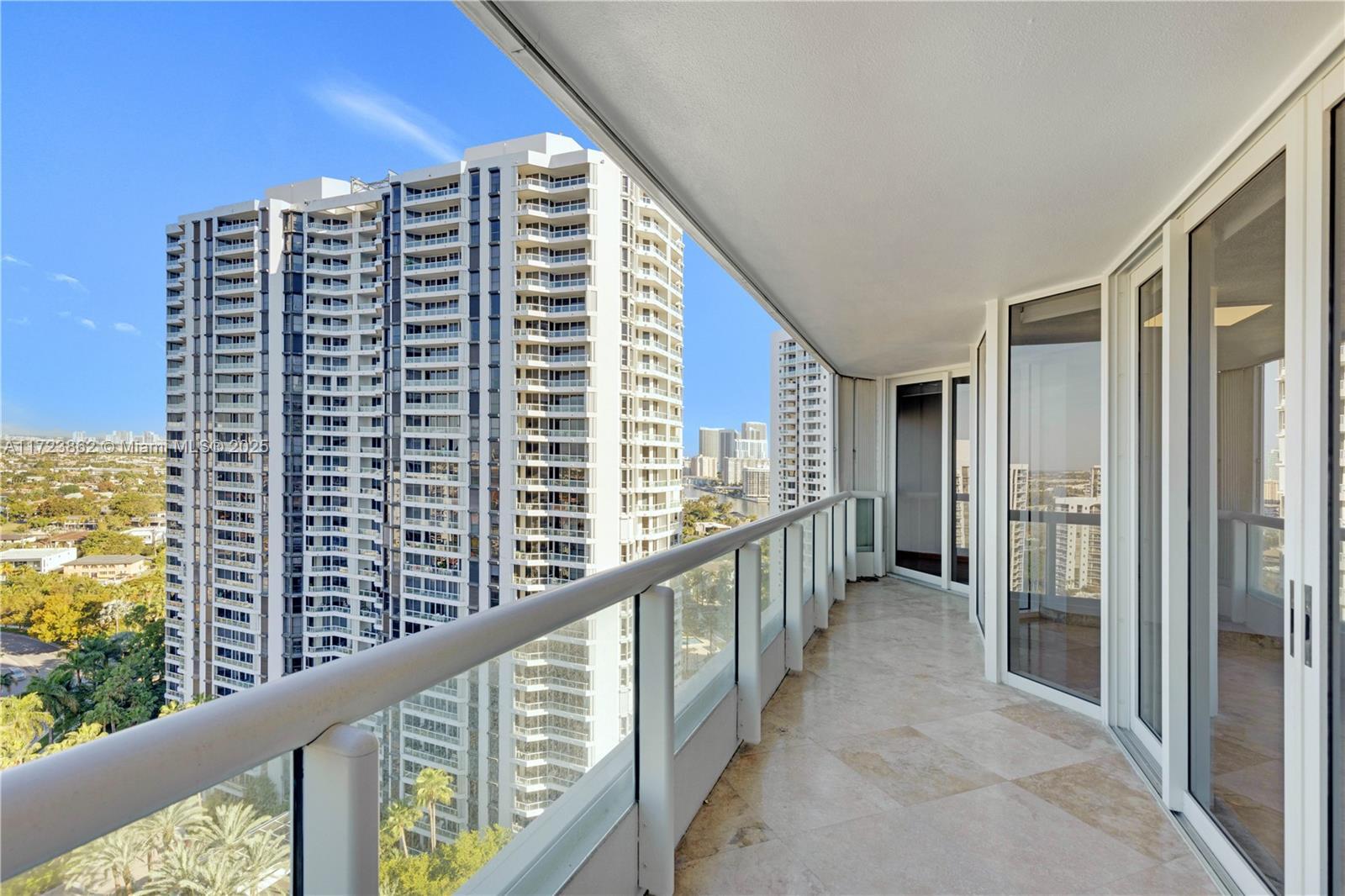 Building Photo - 21055 Yacht Club Dr