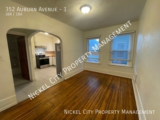 Primary Photo - 352 Auburn Ave