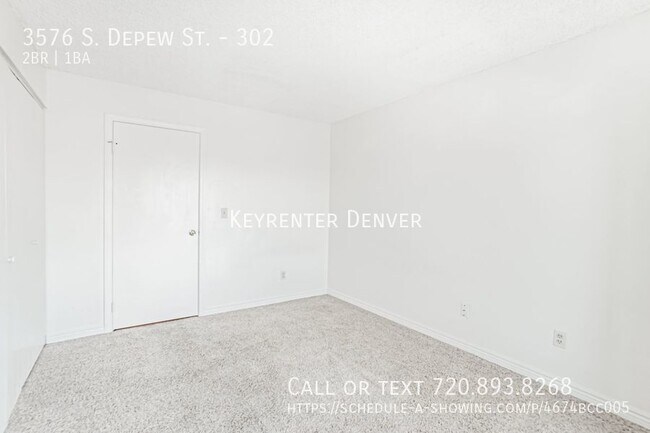 Building Photo - Spacious 2-Bedroom Condo with Loft, Firepl...