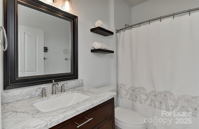 Building Photo - 17109 Red Feather Dr
