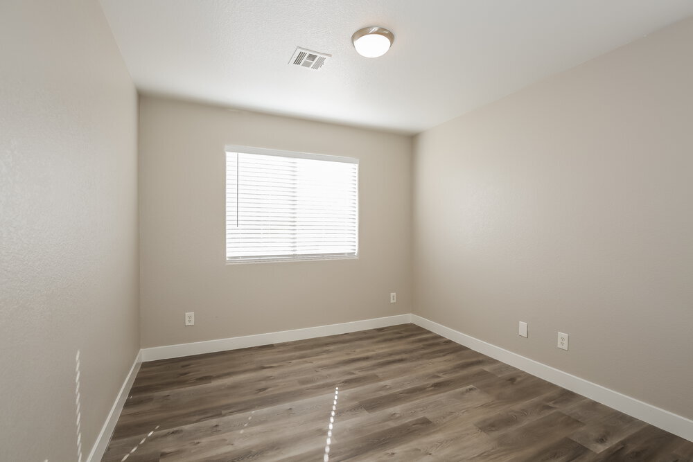 Building Photo - 524 W Claxton Ave