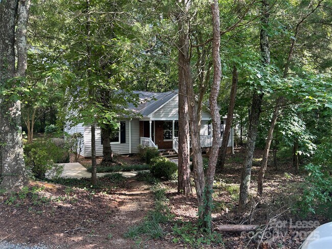 Primary Photo - 7601 Farmbrook Dr