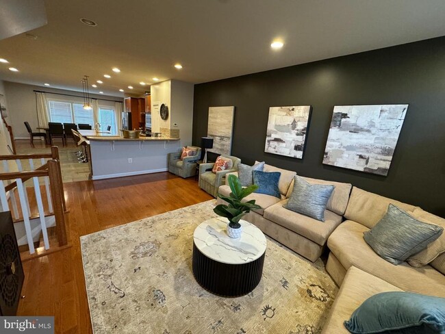Building Photo - 20649 Duxbury Terrace