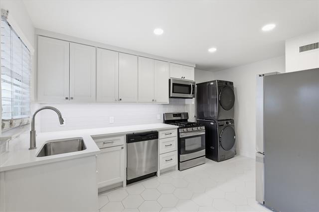 Building Photo - 6607 E Mockingbird Ln