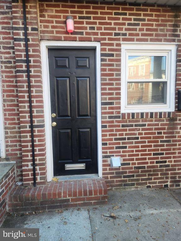 Primary Photo - 1528 E Susquehanna Ave