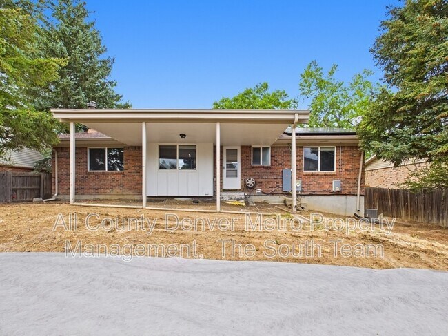 Building Photo - 2516 S Pagosa St