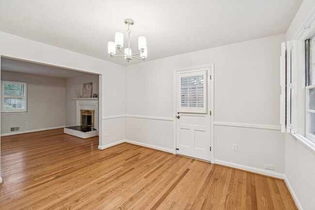 Building Photo - Charming 4BR/2BA Home for Rent in McLean!