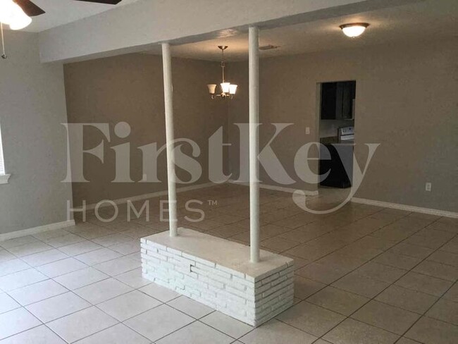 Building Photo - 980 NW 182nd St