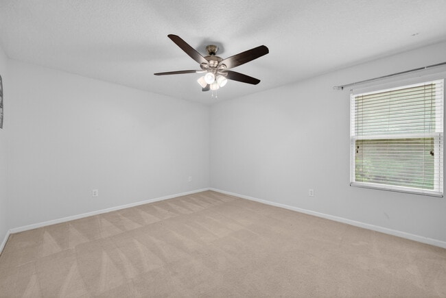 Building Photo - 112 Kildrummy Ct