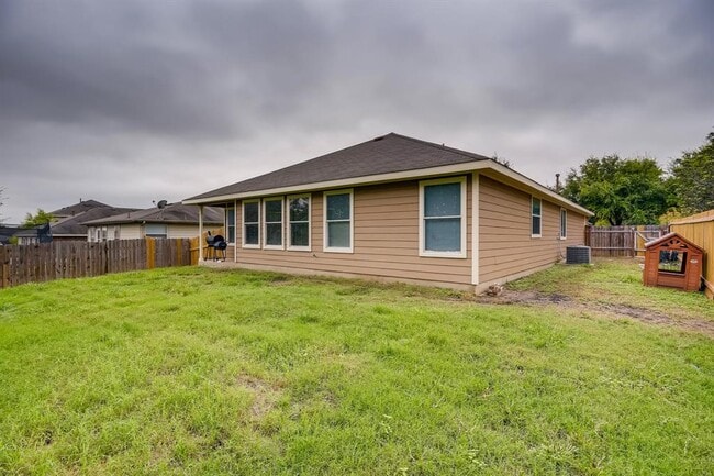 Building Photo - 123 Loon Lake Dr