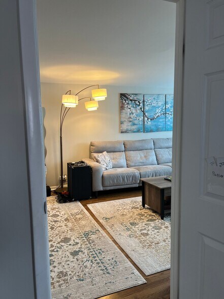 Building Photo - 2539 N 75th Ct