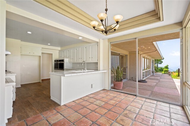 Building Photo - 7117 Avenida Altisima