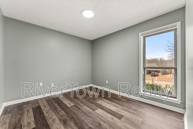 Building Photo - 4481 Walden Glen Cv