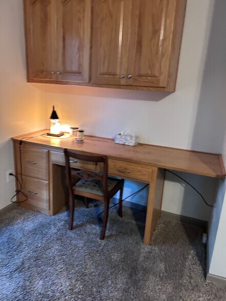 Building Photo - 1205 N Parker St