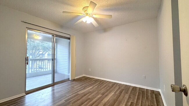 Building Photo - 1600 Big Tree Rd