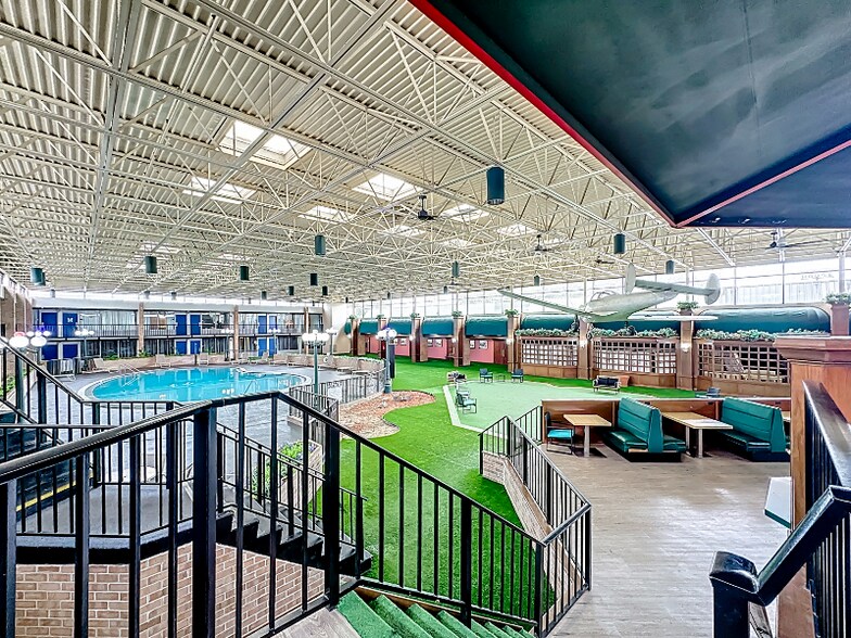 Building Photo - 910 Suemac Rd