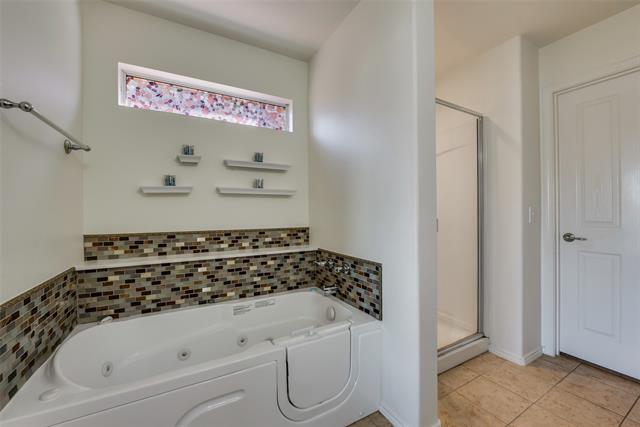 Building Photo - 2613 Avenel Ct