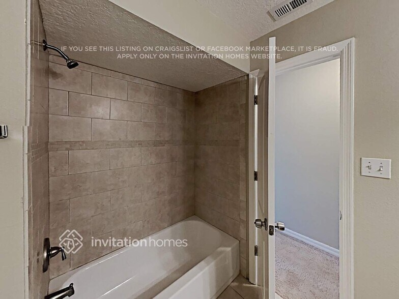 Building Photo - 4313 Ellenville Pl