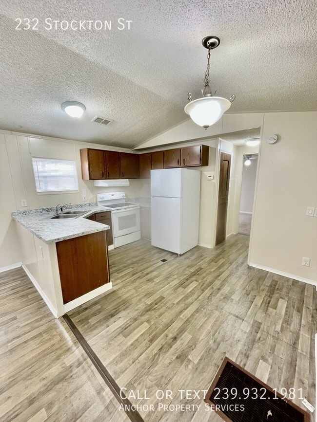 Building Photo - 232 Stockton St