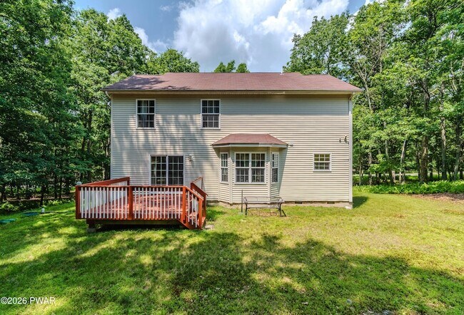 Building Photo - 3290 Bluebird Dr