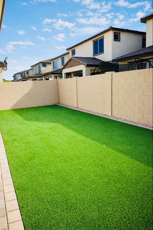 Building Photo - 10040 E Tiburon Ave