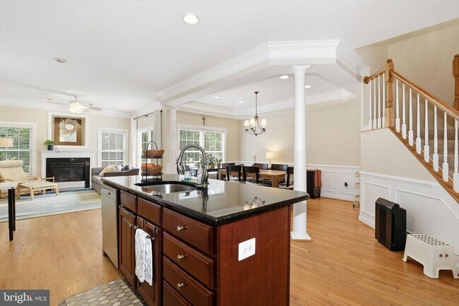 Building Photo - 3826 Elmwood Towne Way