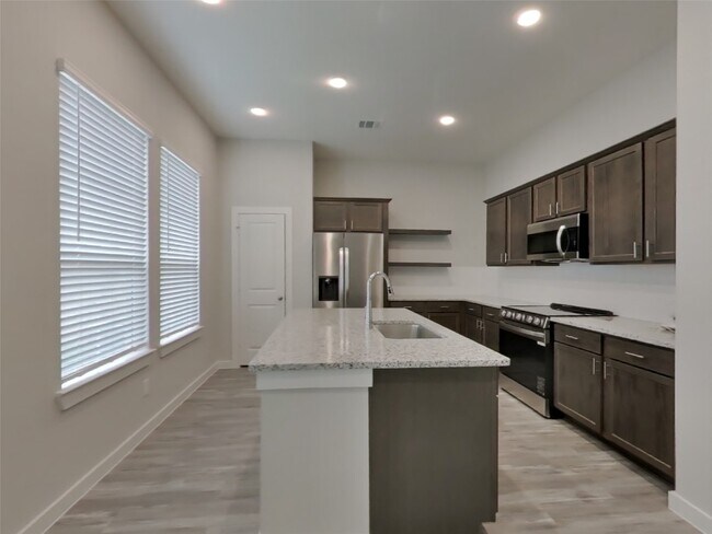 Building Photo - 22732 Terrazzo Dr