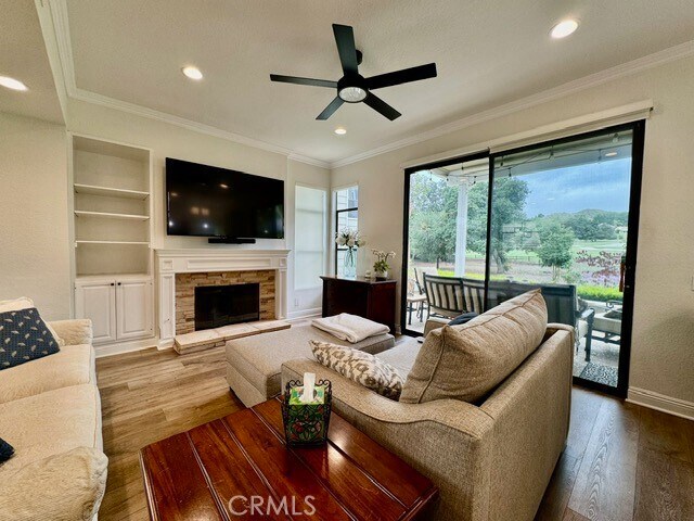 Building Photo - 29 Oak Knolls