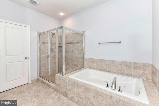 Building Photo - 42244 Bliss Terrace