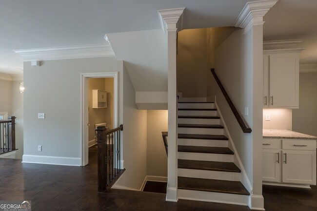 Building Photo - 921 Hickory Leaf Ct SE