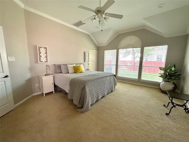 Building Photo - 10024 Lisi Anne Dr