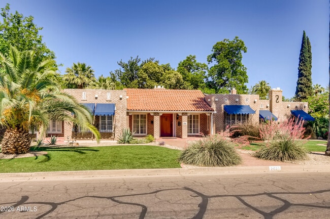 Building Photo - 2021 N Alvarado Rd