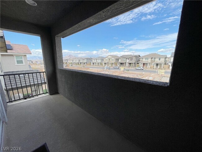 Building Photo - 8520 Little Fox St