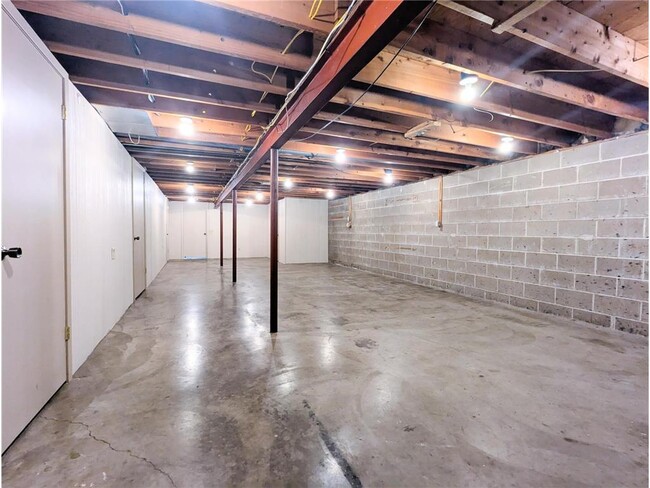 Building Photo - 7415 Ideal Ave S