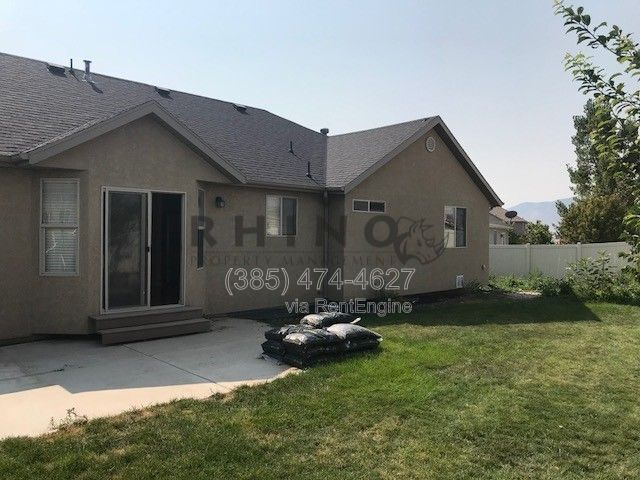 Building Photo - 1919 N Sego Lilly Dr