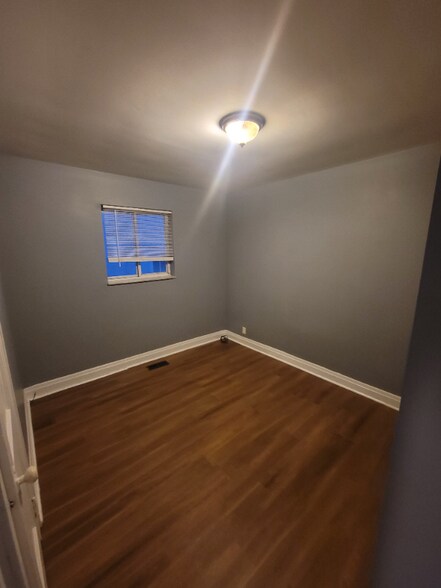 Building Photo - 1068 Willow Dr