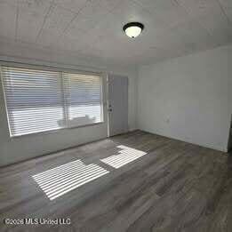 Building Photo - 632 Capital Ave