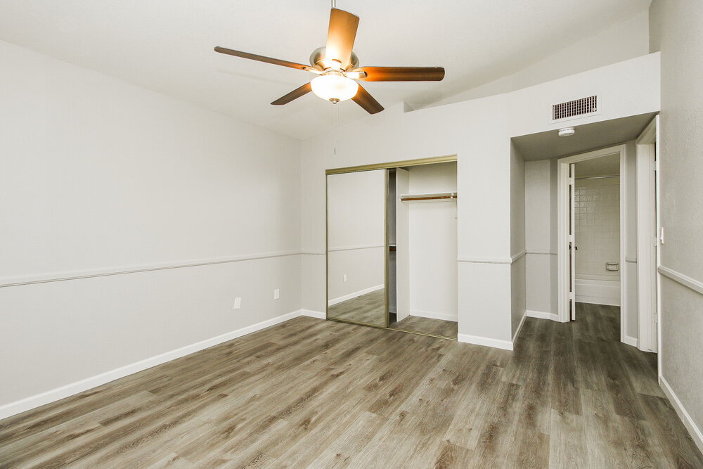 Building Photo - 1616 N Alta Mesa Dr